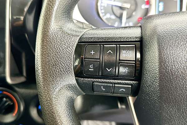 2021 Toyota HILUX SR (4x4) GUN126R FACELIFT 4X4