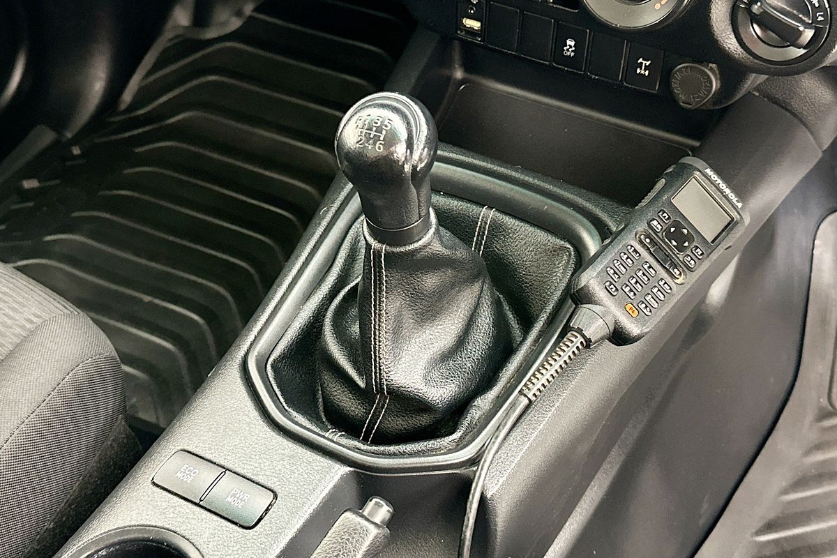 2019 Toyota HILUX SR (4x4) GUN126R MY19 4X4