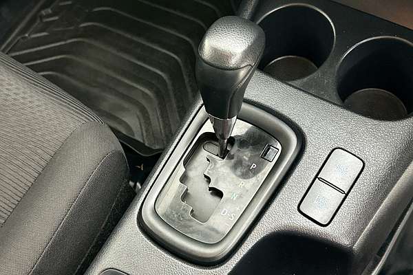 2020 Toyota HILUX SR (4x4) GUN126R MY19 UPGRADE 4X4