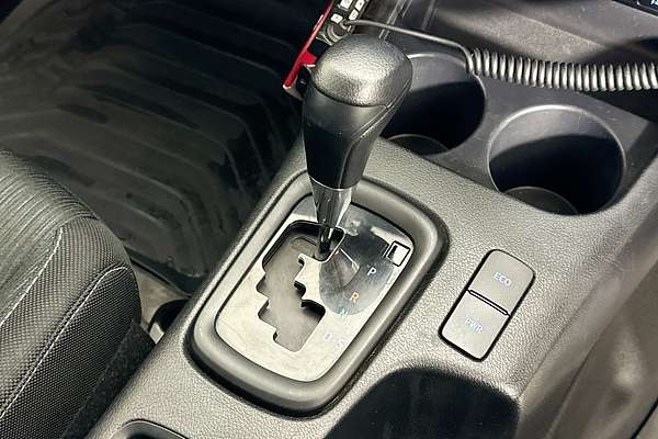 2023 Toyota HILUX SR (4x4) GUN126R 4X4