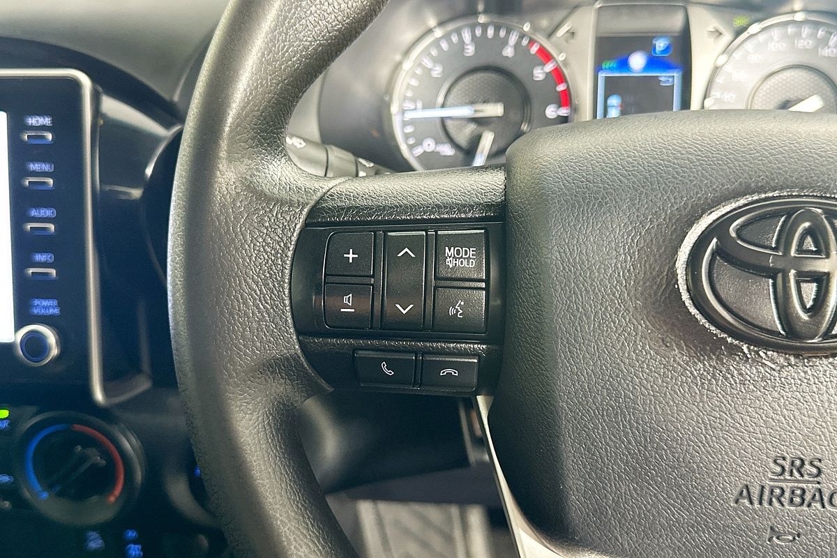 2022 Toyota HILUX SR (4x4) GUN126R 4X4