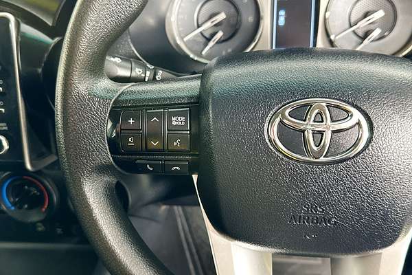 2021 Toyota HILUX SR (4x4) GUN126R FACELIFT 4X4