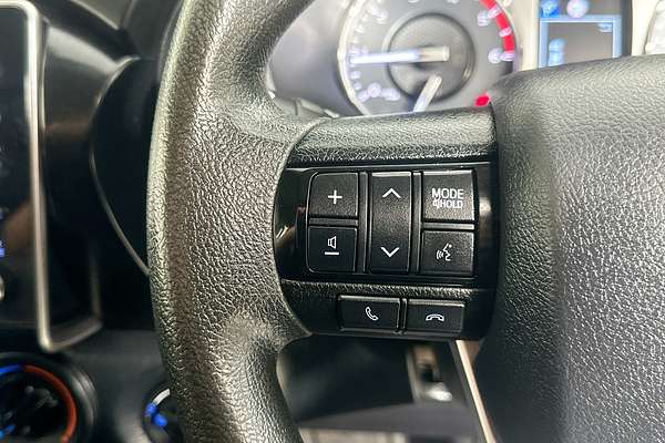 2021 Toyota HILUX SR (4x4) GUN126R FACELIFT 4X4