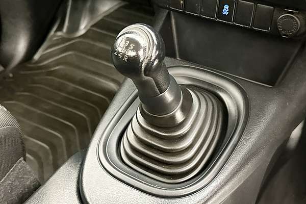 2018 Toyota HILUX WORKMATE TGN121R MY17 REAR WHEEL DRIVE