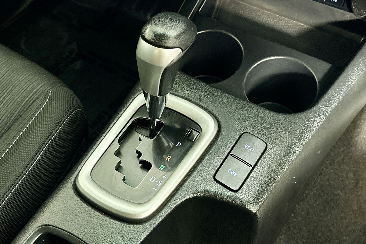 2021 Toyota HILUX SR5 (4x4) GUN126R 4X4