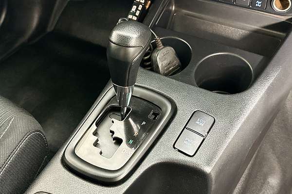 2021 Toyota HILUX SR (4x4) GUN126R FACELIFT 4X4