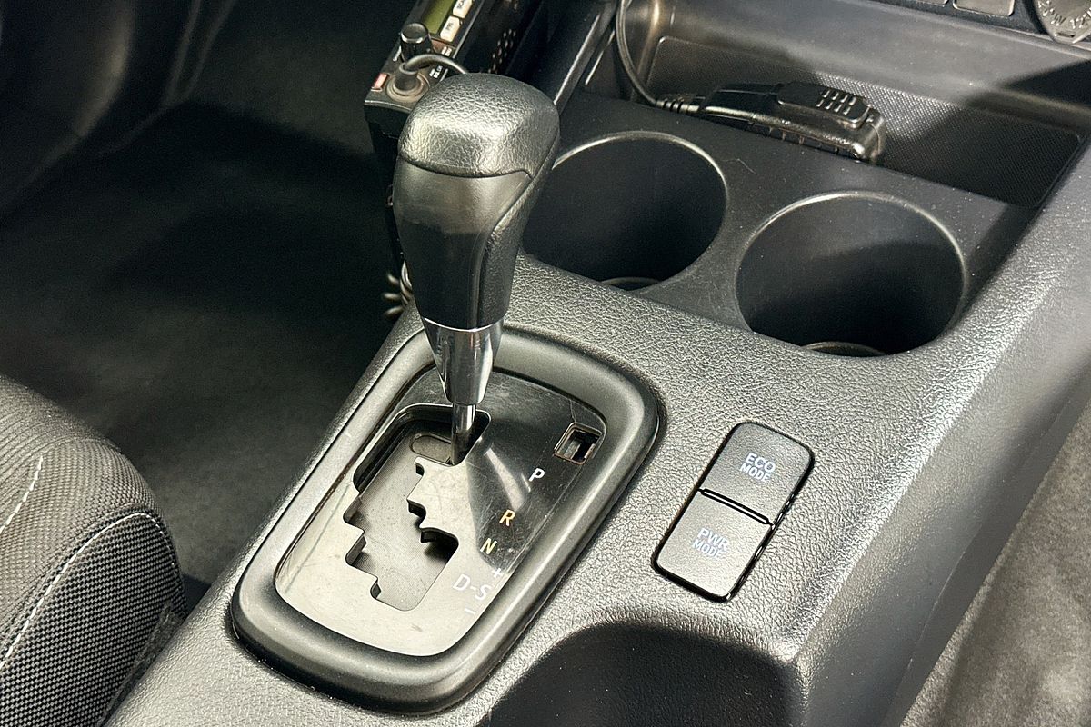 2020 Toyota HILUX SR (4x4) GUN126R MY19 UPGRADE 4X4