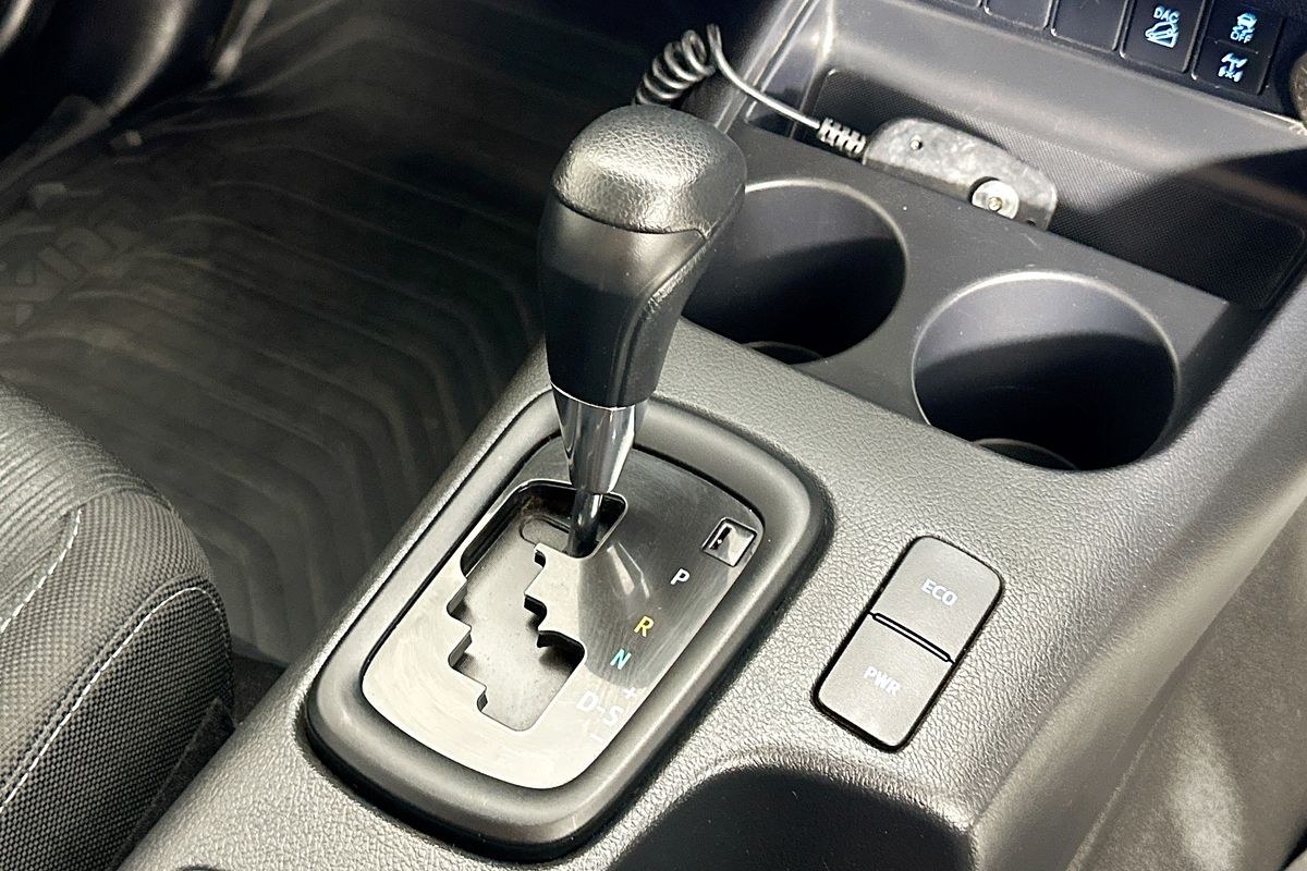 2022 Toyota HILUX SR (4x4) GUN126R 4X4