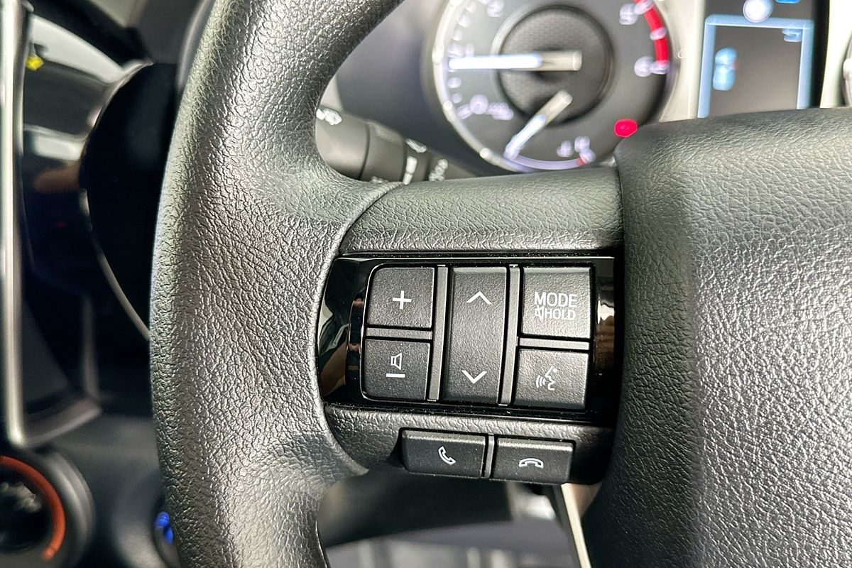 2024 Toyota HILUX SR (4x4) GUN126R 4X4
