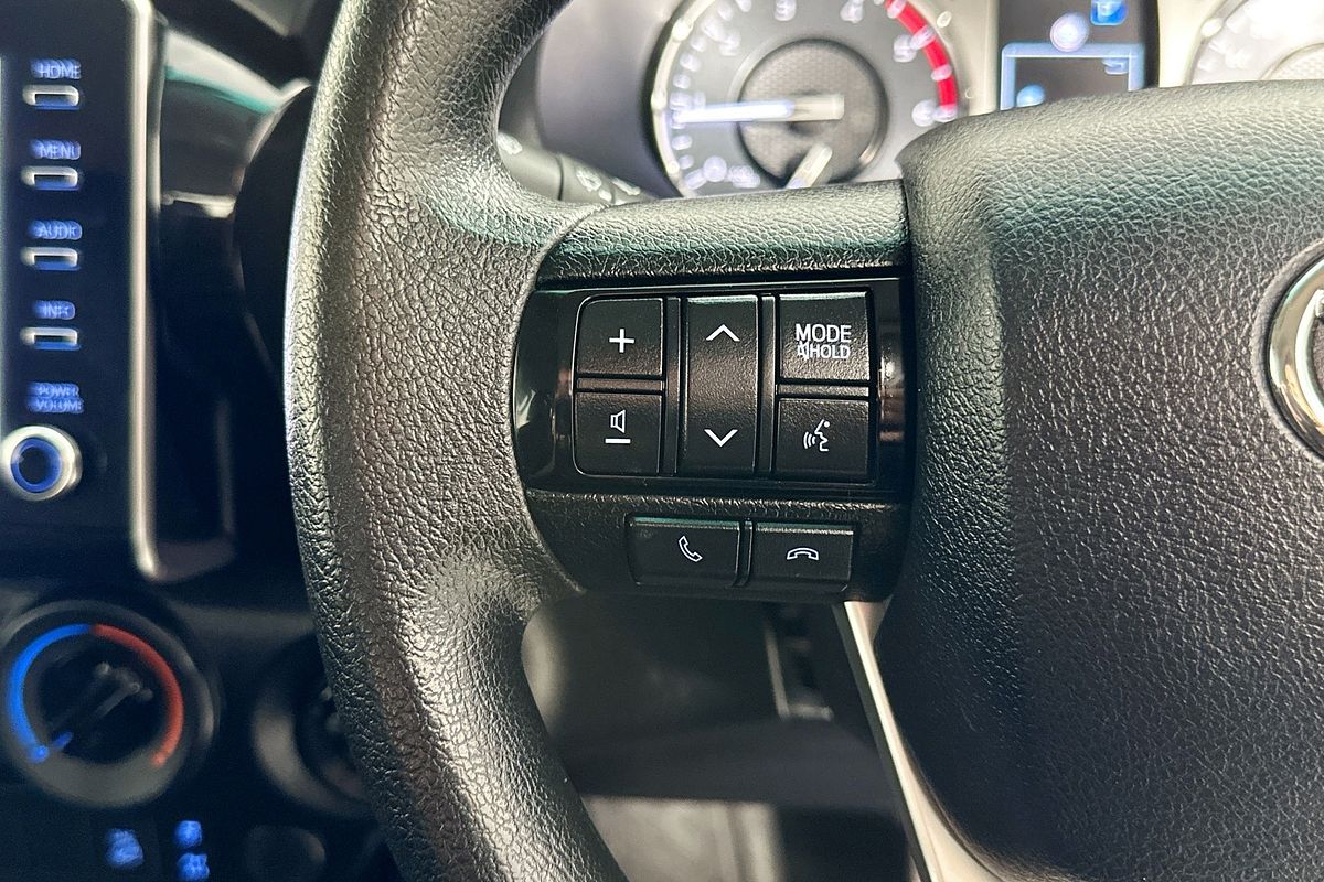2022 Toyota HILUX SR (4x4) GUN126R 4X4