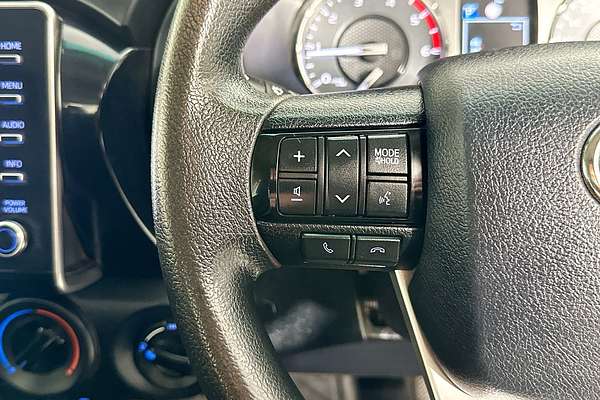 2021 Toyota HILUX SR (4x4) GUN126R 4X4
