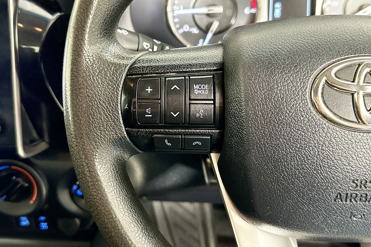 2022 Toyota HILUX SR (4x4) GUN126R 4X4