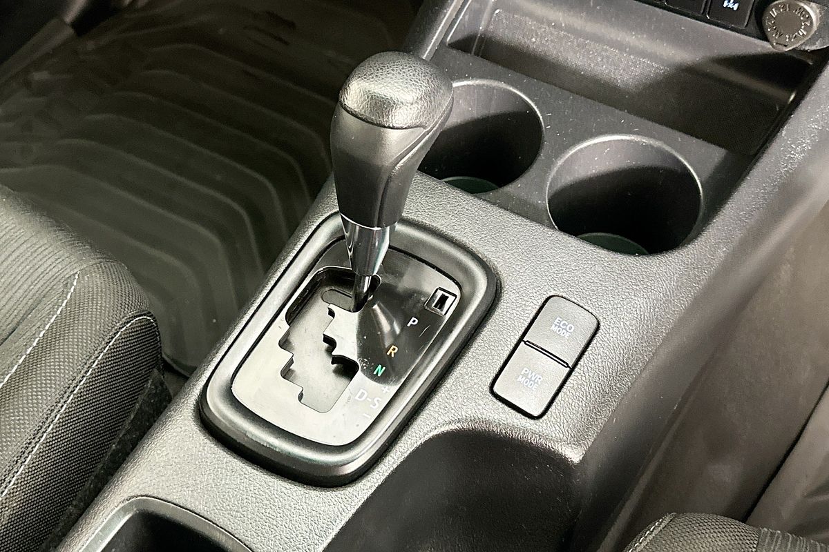 2019 Toyota HILUX SR (4x4) GUN126R MY19 4X4