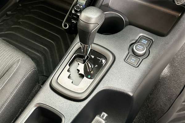 2024 Toyota HILUX SR 48V (4x4) GUN126R 4X4
