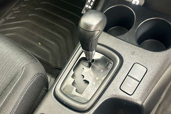 2023 Toyota HILUX SR (4x4) GUN126R 4X4