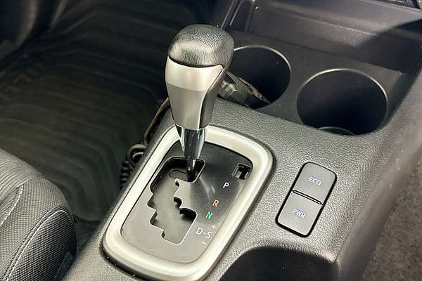 2021 Toyota HILUX SR5 (4x4) GUN126R 4X4