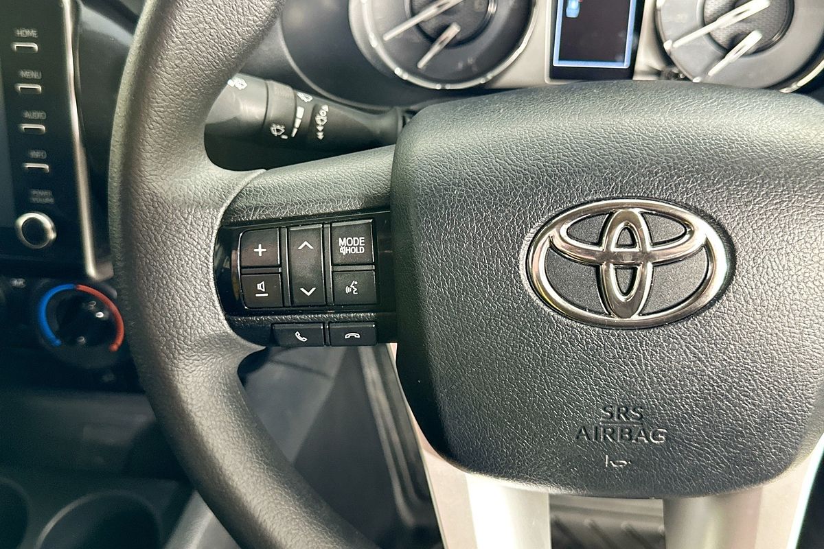 2021 Toyota HILUX SR (4x4) GUN126R FACELIFT 4X4