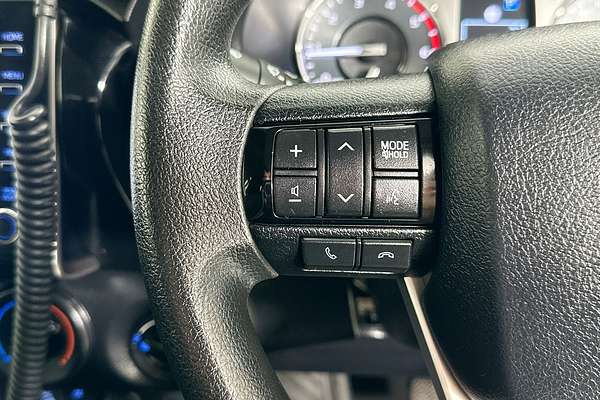 2023 Toyota HILUX SR (4x4) GUN126R 4X4