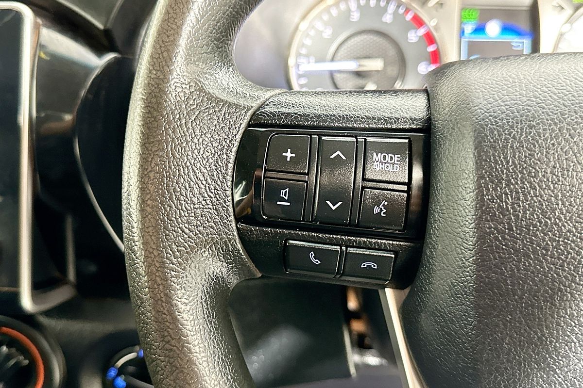 2021 Toyota HILUX SR (4x4) GUN126R FACELIFT 4X4