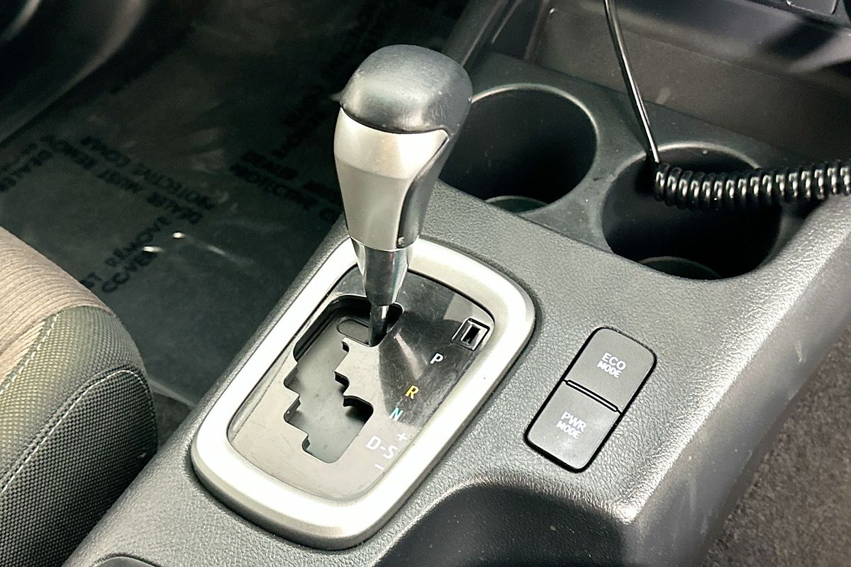 2018 Toyota HILUX SR5 (4x4) GUN126R MY17 4X4