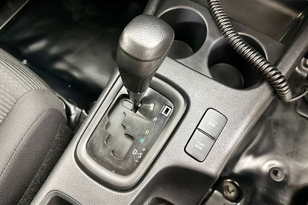 2019 Toyota HILUX SR (4x4) GUN126R MY19 4X4