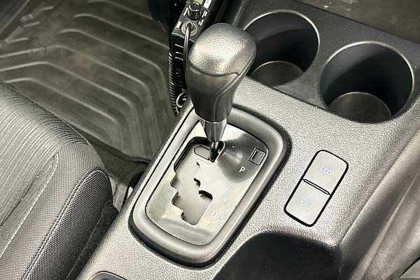 2022 Toyota HILUX SR (4x4) GUN126R 4X4