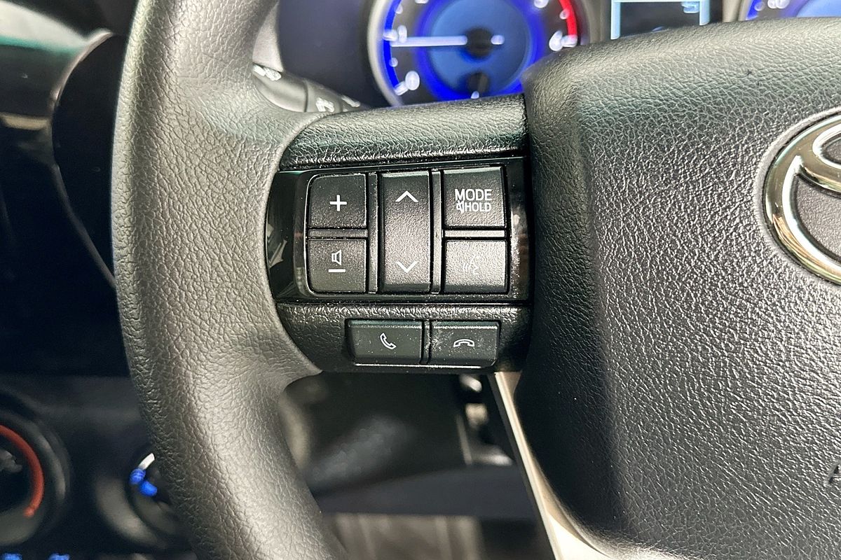 2020 Toyota HILUX SR (4x4) GUN126R MY19 UPGRADE 4X4