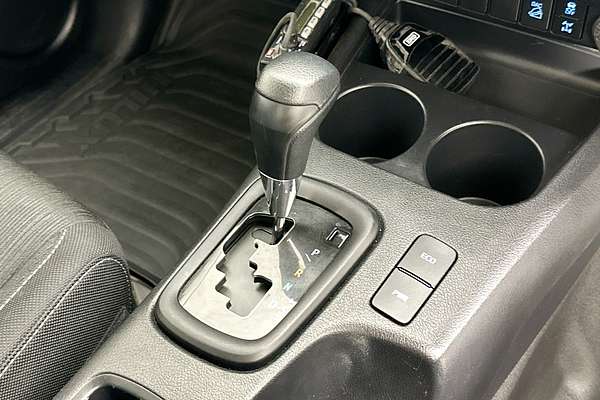 2023 Toyota HILUX SR (4x4) GUN126R 4X4