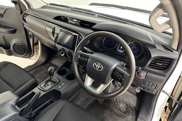 2020 Toyota HILUX SR (4x4) GUN126R MY19 UPGRADE 4X4