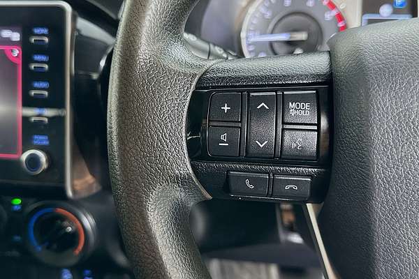 2021 Toyota HILUX SR (4x4) GUN126R FACELIFT 4X4