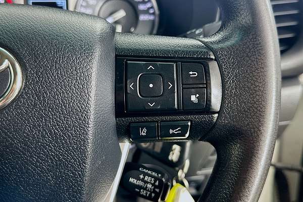 2021 Toyota HILUX SR (4x4) GUN126R FACELIFT 4X4