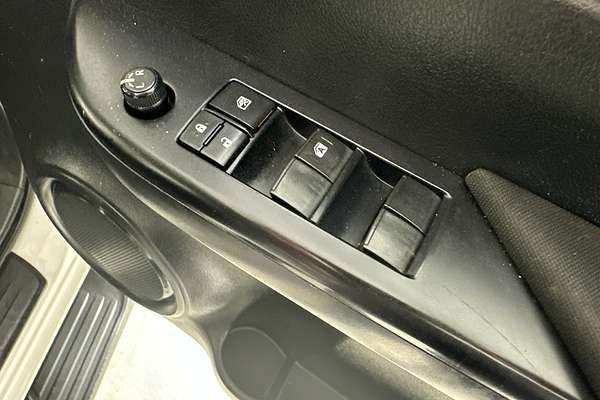2018 Toyota HILUX SR GUN126R 4X4