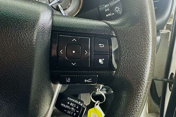 2021 Toyota HILUX SR (4x4) GUN126R FACELIFT 4X4