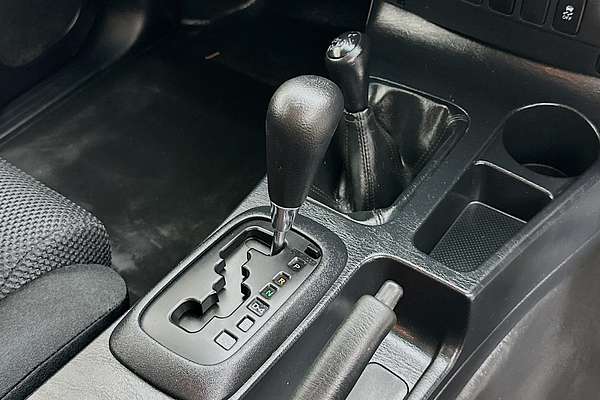 2014 Toyota HILUX SR (4x4) KUN26R MY14 4X4