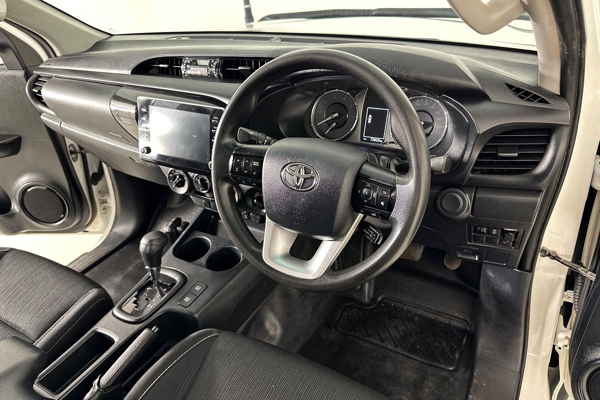 2021 Toyota HILUX SR (4x4) GUN126R 4X4