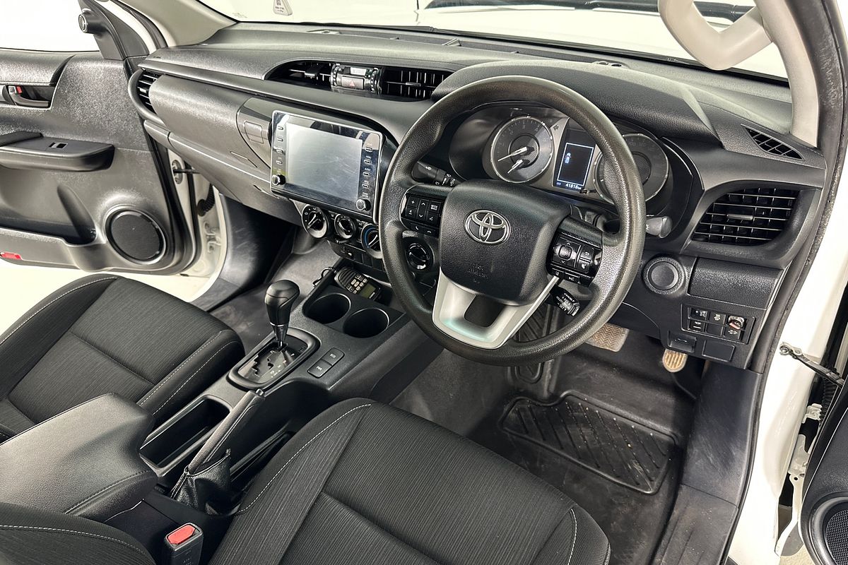 2022 Toyota HILUX SR (4x4) GUN126R 4X4