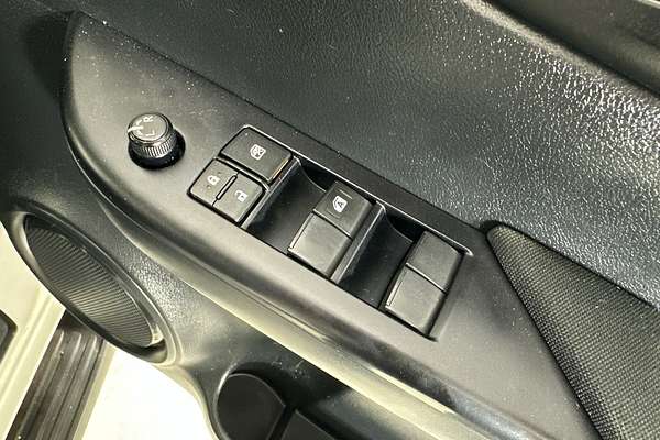 2020 Toyota HILUX SR (4x4) GUN126R MY19 UPGRADE 4X4