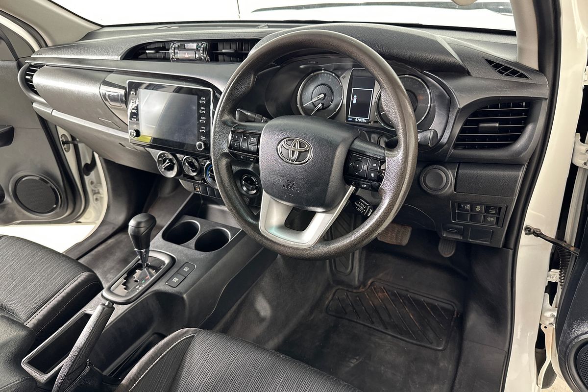2021 Toyota HILUX SR (4x4) GUN126R 4X4