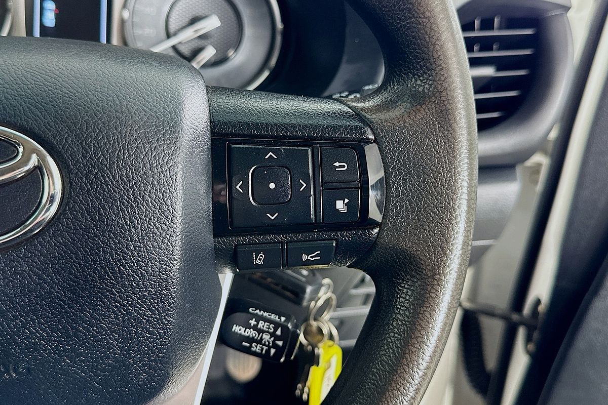 2021 Toyota HILUX SR (4x4) GUN126R FACELIFT 4X4