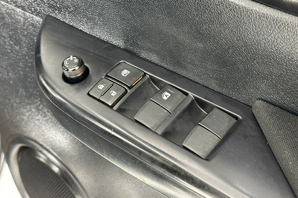 2022 Toyota HILUX SR (4x4) GUN126R 4X4