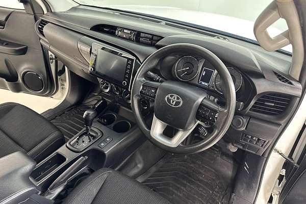 2021 Toyota HILUX SR (4x4) GUN126R 4X4