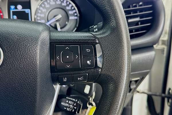 2021 Toyota HILUX SR (4x4) GUN126R 4X4