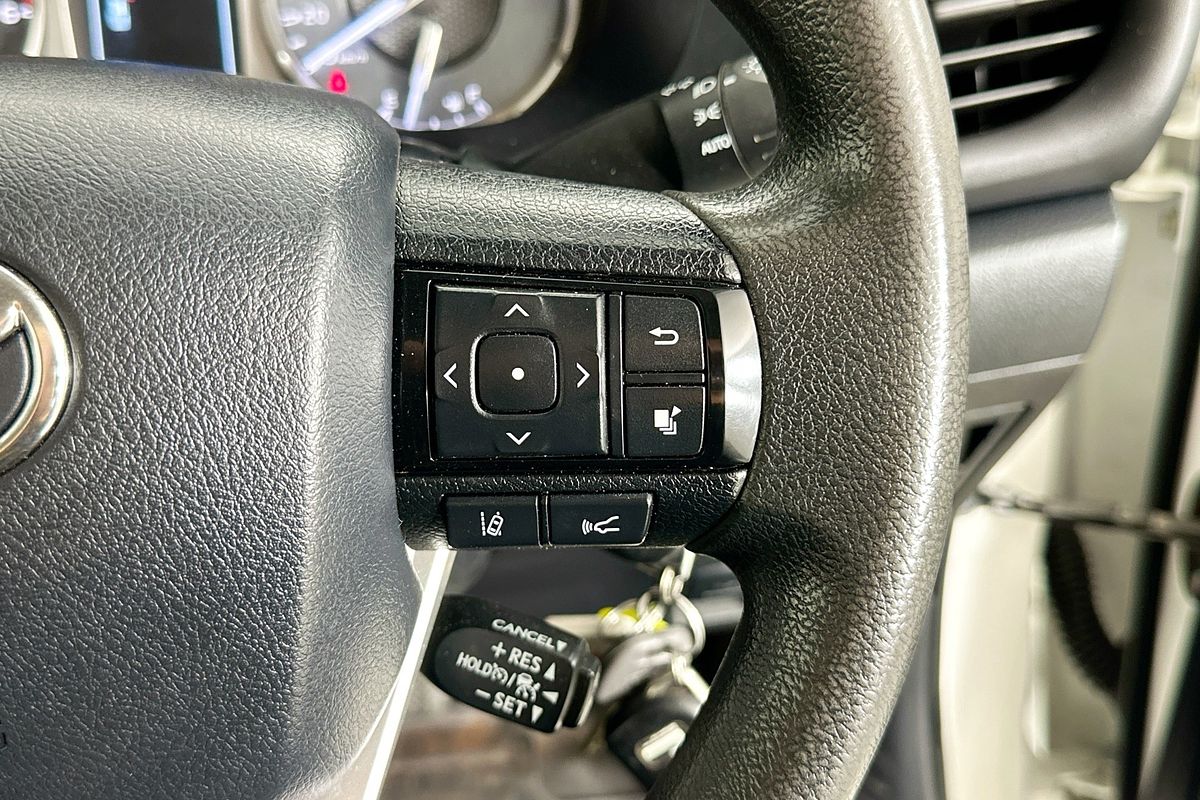 2021 Toyota HILUX SR (4x4) GUN126R FACELIFT 4X4