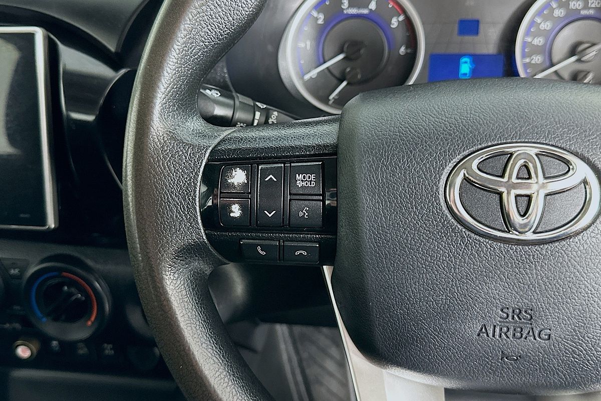 2019 Toyota HILUX SR (4x4) GUN126R MY19 4X4