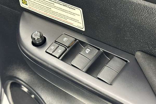 2022 Toyota HILUX SR (4x4) GUN126R 4X4