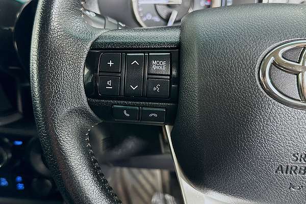 2021 Toyota HILUX SR5 (4x4) GUN126R FACELIFT 4X4