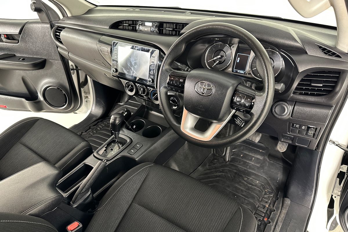 2022 Toyota HILUX SR (4x4) GUN126R 4X4