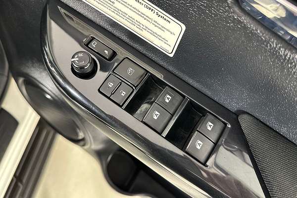 2021 Toyota HILUX SR5 (4x4) GUN126R 4X4