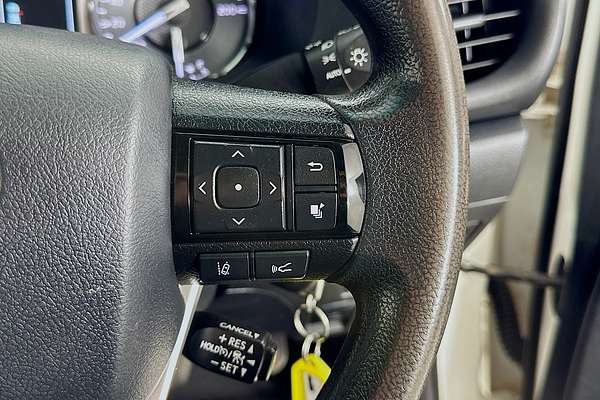 2021 Toyota HILUX SR (4x4) GUN126R FACELIFT 4X4