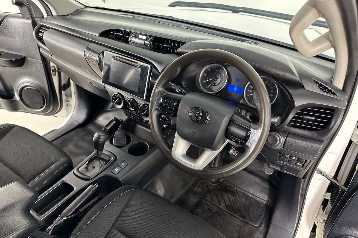 2019 Toyota HILUX SR (4x4) GUN126R MY19 4X4